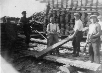 Malkin Cezar timber export in Tallinn
