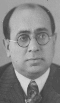 Jakobson Ber (Dov) (1901-1958) - the Secretary of the Kulturrat
Jakobson , Ber, juut, 11.8.1901 Tln. I: Hirsh, vabrikant. Tartu Vene EÜG 20;  jur 20..33-, 30ndatel asus Palestiinasse. Suri Iisraelis - Album Academicum. Universitatis Tartuensis 1918-1944 
Keywords: [J]