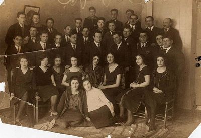Jewish club in Pärnu - ~1920
Left to right.
Sitting: ?, ?, ?, ?, Dora Levin (1899), Sara Levin (1903), ?, ?
III row from bottom: I from right Benjamin Gordin, III - Dr Abram Levin, IV from right Lepo Gordin?, V from the left Saul Levin.
Top row: I from right - Moissei Grodinski
Keywords: [unknown]