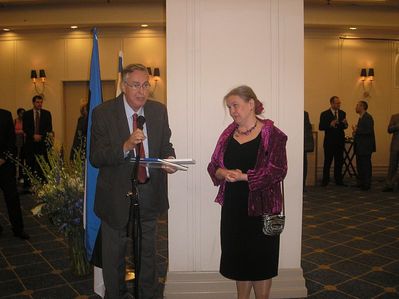 3 Mark Rybak addressing the audience
