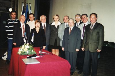 2003 - Jewish Community Council
Left to right.
Ron Luvištšuk, Michail Gerschovitsch, Aleksandr Spivak, Cila Laud, Hanon Barabaner,  Irina Kipjatkova, Gennadi Gramberg, Wulf Susan, Avi Dobrusch,  Aleksandr Dusman, Armir Kulman
Keywords: [history]