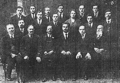 Tartu community leaders
Left to right.
Sitting Eliahu Usvanski, Leib Kropman, Community (kahal) leader Ch. Selmanovitsch, Kruskal, Jacob Kropman, Jakobson
Middle row: Mendelev, Maks Judeikin, Beka Jakobson, Bluma Epstein, Israel Grobin, Schur
Top row: ?, ?, Nosson Gens, ?, Leib Levitin, ?
Keywords: [unknown]
