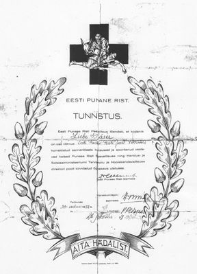 Gleser Liebe has finished the Red Cross studies - 2/1932
