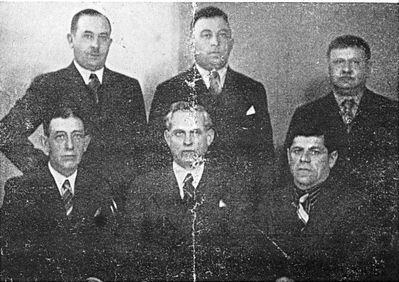 Pärnu Achdut leadership 1938-9
Left tor right.
Top: Bernhard Permand, Schabtai Permand, Aba Klein
Bottom: Mandelkorn, Hessel Faivusch Matskin, Benjamin Gordin
Keywords: [P] [K] [M] [G]