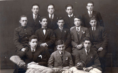 1929
Left to right.
Top: Minkov, ?, ?, ?
II: W. Usvanski, ?, ?, ?, Bakscht
Bottom: ?, Kamenovski, ?
