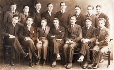 1930 I semester Tallinn
Left to right.
Top row:  ?, Nechemia Levanon (Levitan), Issai Levin, ?, ?, ?, ?, ?
Bottom row: David Bakscht, ?, Leo (Moritz) Ginovker, ?, ?, ?, ?
