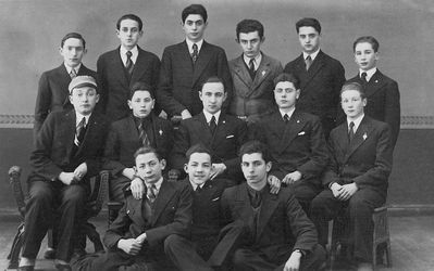 Tartu 26/2/1933
Left to right.
First row: Shura Kaplan, Leo Blumenfeld, Petja (Pessah) Pats
Middle row: ?, Jacob Levitin, ?, Tuvja Smolenski, David (Tava) Faiman
Top row: ?, Beltschikov, ?, Isi Tuch, David Ring, Abram Faiman
