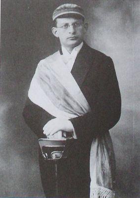 1928 - Zvi Kamenovsky
Keywords: [K]