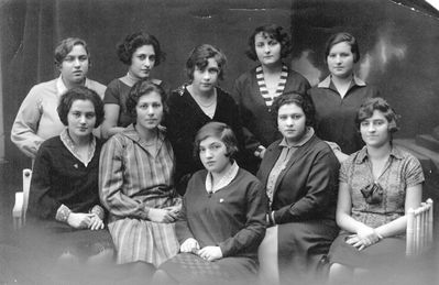 Ha'Tsfiro group
Left to right.
Sitting: Tsippa Levin (Bovschover), ?
Keywords: [unknown]