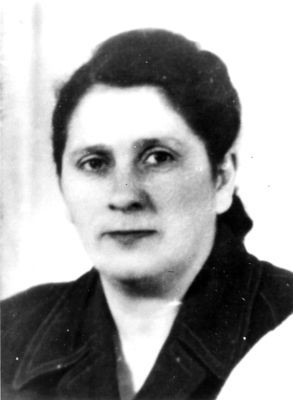 Tartu cantor's wife - Rosa Nedzvetski
Rosa Nedzvetski (nee Chervinski) - Born in Poland in 1909, died in Tallinn in 1979.
Keywords: [N]
