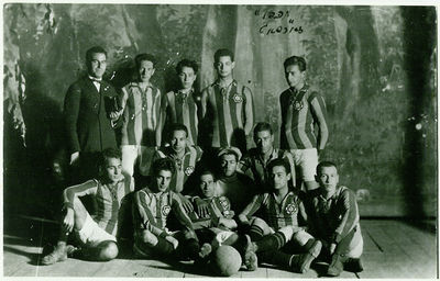 Maccabi Tartu
Left to right.
?, Josif Usvanski, ?
