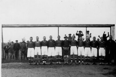 Jews in Tartu Olympia football team - 1932
The goalkeeper in the middle - Mikson ("the famous" estonian nazi), on right from him - Josef Pakkin
