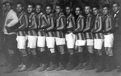 Maccabi football team
Starting from the goalkeeper left to right: ?, ?, ?, Josef Usvanski, ?
