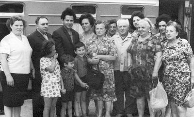 Uknown group 1960-1970's
Last from right Kaplan
Standing: Rabinovitsch, Rabinovitsch,

Ask Frieda Milaschevskaja
