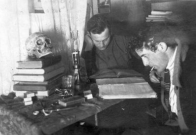 Tartu medical students 
? and Isak Braschinsky (right)
