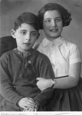 Hirsch Braschinsky children - 2/3/1937
Ljena and Beata Braschinsky killed by nazis
