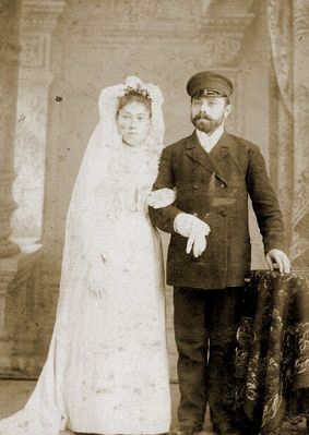 Umov wedding picture - Tallinn, 1900
Helke Umov (Vigodski) and Haim Umov
