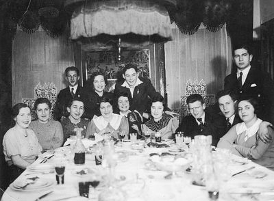 Tallinn - 1934.  Jewish Gymansium - 1934 - a party 27/1
Left to right.
Sitting:  Berta Jankelson, Sima Slosin, ?, Berta Itskovitsch, Regina Amitan, ?, Scher, ?, ?
Standing: Herman Migdal, Bronislava Dymschits, Mendel Grinstan, Isi Itskovitsch 
