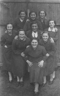 Tallinn school girls
Left to right.
Top row: Ester Passov, Golda Aronovitsch, Sima Blat (Majofes)
Middle row (3): Zenja Koslovski,  Rachel Koslovski (Rogovski), Veevi Lipavsky (Biek)
Bottom row:  Sima Wasserman (Sack), Bella Haitov, Rassi Paturski (Heimann)
Keywords: [P] [A] [M] [B] [W] [Z] [H] [K] [L]
