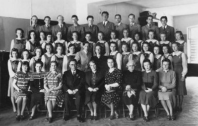 Tallinn - 1940.  English college - 1940
Top row, right to left: Genrich Kuritskes, Klementi Kamuscher, Harry Rybak (killed by nazis), ?, ?, ?, Lasar Epstein (shot by Soviets)
Second row from top, second from left - Alla Kaasik (Usvanski)
