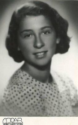 Blume Birnik (1924-1941). Killed by nazis in Pärnu synagogue.
