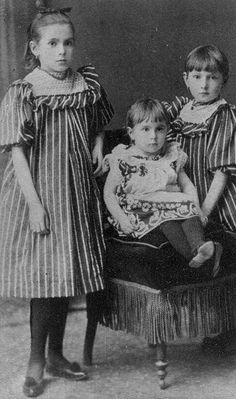 Chapkovski
Eugenia, Berta and Elsa Chapkovski

