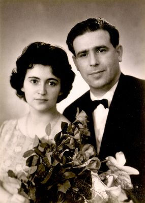 Roza and Bernhard (Dov) Braschinsky wedding picture
