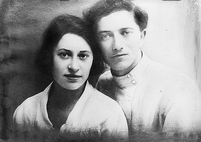 Ida Priver (Babst)
Ida (Jehudit) Priver (Babst) with her husband.
Ida was the first person who emigrated from Estonia to Palestine (in 1921). Writer. 
