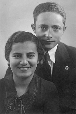 Epstein & Schampal
David Epstein and Leja (Lika) Levin (Epstein, nee Schampal)
