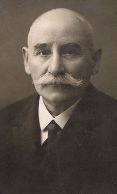 Epstein Lazar - the founder of "L. D. Epstein" in Tallinn
Keywords: [E]