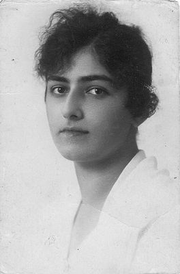 Revekka Epstein (Levin) - 1922
