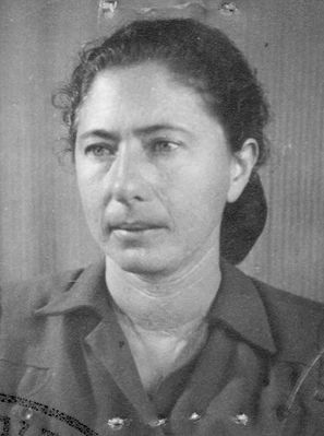 Amitai (Gleser)  1933 (1911-2003)
Liebe (Ahuva) Amitai (Gleser)
