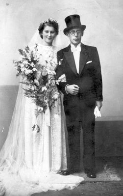Potaschnik wedding
Salman Potaschnik (1904-1941) and Rascha (Raja) Koslovski wedding
