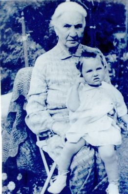 Gordin Zisle
Zisle Gordin with Sali
