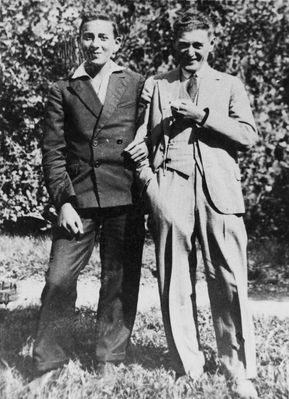 Josif Ginovker (right) with Aron Tamarkin - 5.08.1929
Keywords: [T]