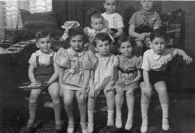 Ruth Migdal birthday ~ 1936
Left to right.
First row: Scharl Feigin, Ruth Migdal (Levin), Aviva Citron (Minkov), Hanni Usvanski, Lipelis?
In the back: Lev Judeikin, ?
