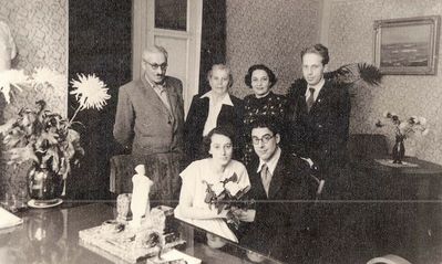 Klompus in 1953
Left to right
Sitting: Lena Klompus (Leitman), Georgiy (Goga) Klompus 
Standing: Moissei (Monia) Dembo, Feiga (Fanya) Strasch (Bentsovitsch), Anna (Totti) Dembo (Klompus, nee Strasch), Percy Geidenreich
