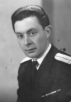 Petr Moisseevitsch Ljubarov - 4.1947 before demobilization
