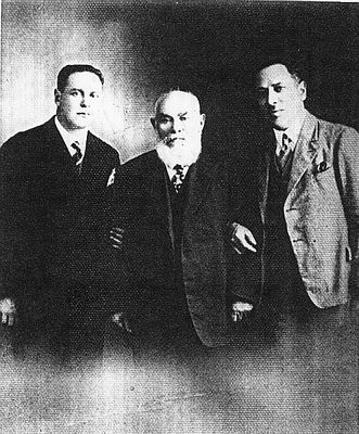 Judeikins
Benjamin Mordechai Judeikin, one of the founders of the Võru Jewish community, with his sons - Izhak, who left for Ireland (right) and Lev Mordechai (Leopold) who was killed by nazis in Riga (left)
