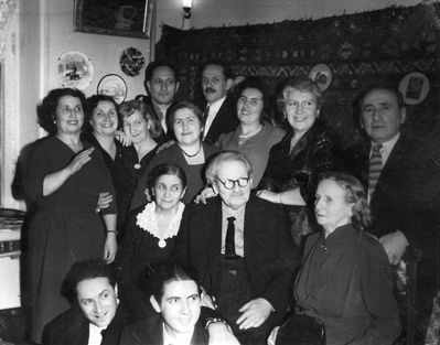 Nechama Kaplan's jubilee - 1961 Tallinn
Left to right
On top: ?, ?
Second from top: ?, ?, Hana Perlman (Kaplan), ?, ?, ?, ?
Second from bottom: ?, ?, Nechama Kaplan (Perlvesker?)
At bottom: ?, ? 
