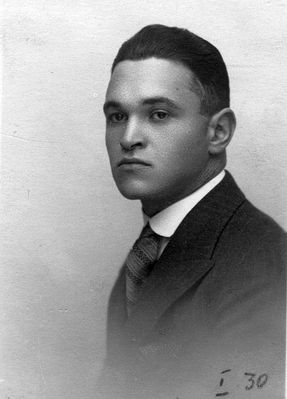 Aron Taub  1930
