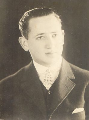 Maks Besprosvanie (1906-1980)
Max Besprosvanie in 1927
