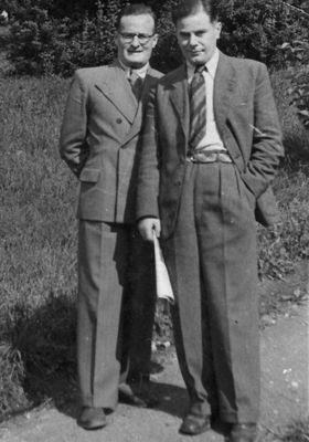 Liebmann Abe (left) and Simon - 1938/40
