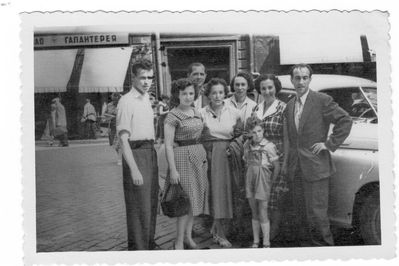 Klas family - Tallinn, end of 1950's
Left to right.
Eri Klas, Gaby Bernstein (Klas-Glass), Hermann Meiertal, Sophie (Sosja) Heinrichs (Klas-Glass), Anna Klas-Glass (Gurevitsch), Reeli (Reni) Klas-Glass (Citron), Leopold (Lolo) Klas-Glass, boy - Eduard Klas-Glass.
