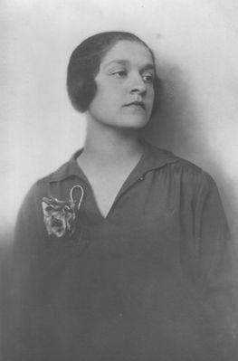 Sara Lipavsky (Teitelbaum) - end of 1920's
