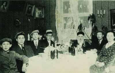 Michelson family Tartu
First from left: Mosche Michelson
