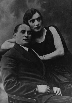 Berkun family
Abram Berkun and Berta Berkun (Goldberg) parents of Isabella Olivson (Berkun)
