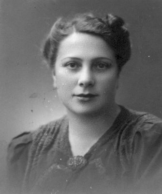 Selda Maisel (1911-194x [img]http://muuseum.jewish.ee/md.gif[/img])
