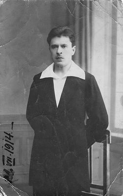 I. Iljon , Perm 1/1/1915
on the back side - to my cousins...
