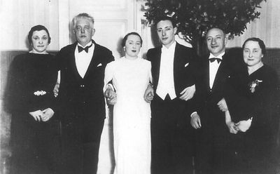 Anja Girson (Rybak) wedding - 23/2/1936
Left to right: Frida Girson, Movscha Rybak, Anja Girson (Rybak), Heinz Girson, Wulf Girson, Bluma Rybak (Schocher)
